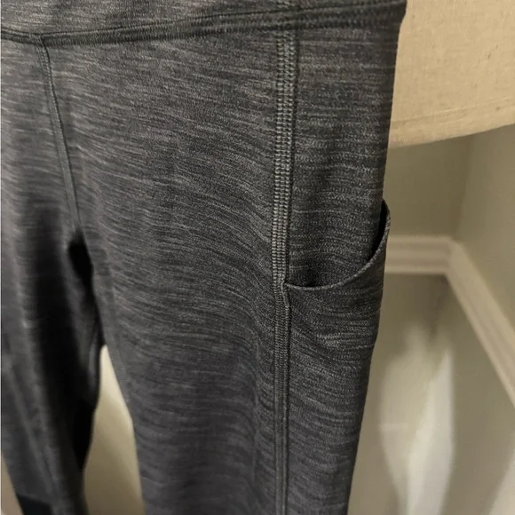 lululemon pave rival mid-rise crop 22” - Picture 5 of 10